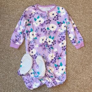 NWOT Children's Place purple & white floral 2T full zip loose fit fuzzy pajamas